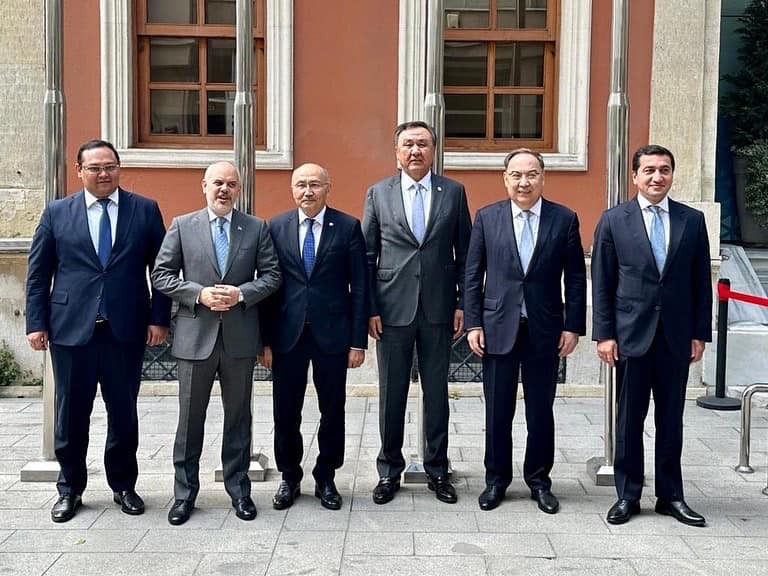 İstanbulda Azərbaycanın təşəbbüsü ilə TDT ölkələrinin dövlət rəsmiləri görüşdü - FOTOLAR