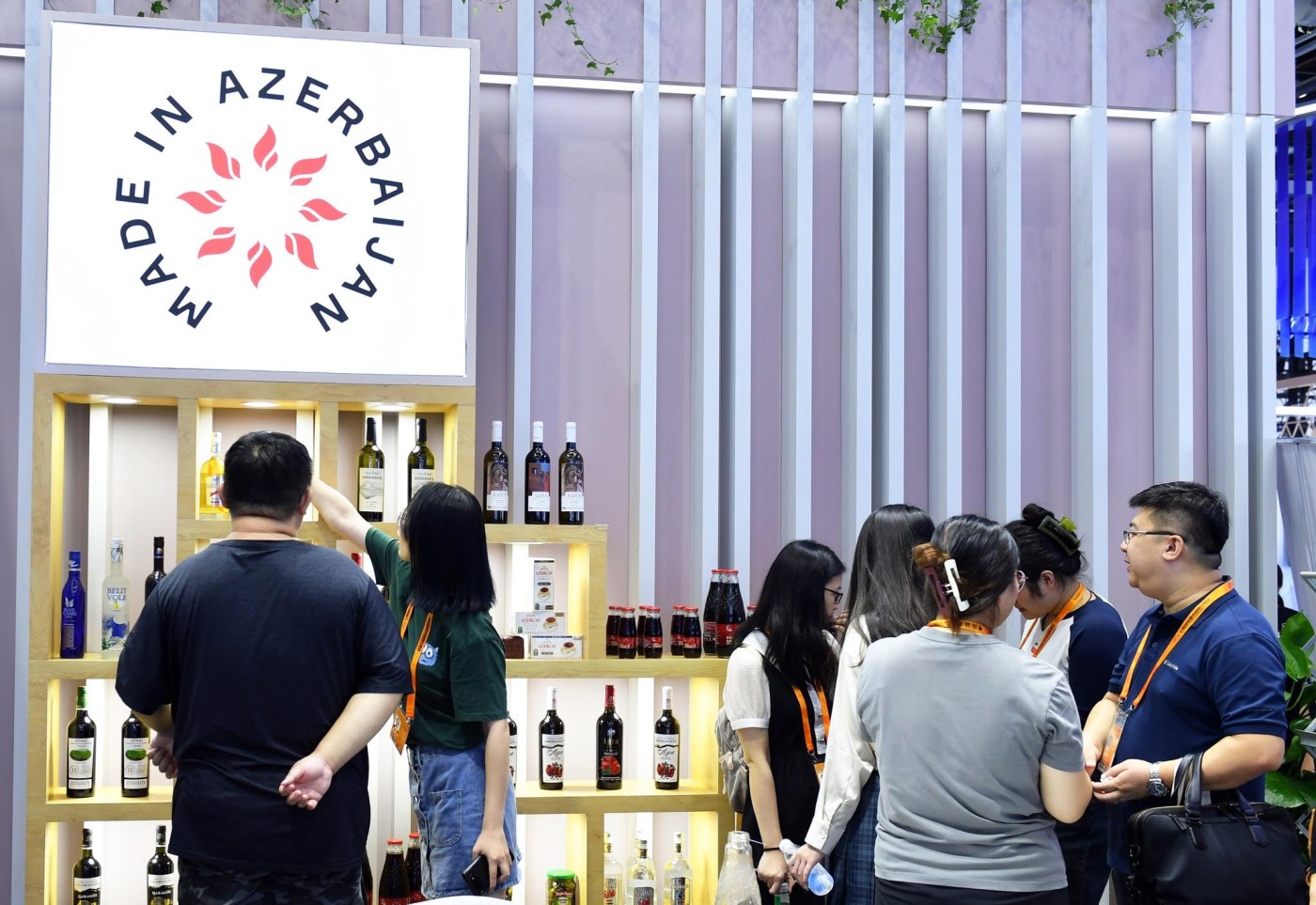 Azərbaycan Pekində keçirilən sərgidə vahid ölkə stendi ilə iştirak edir - FOTO