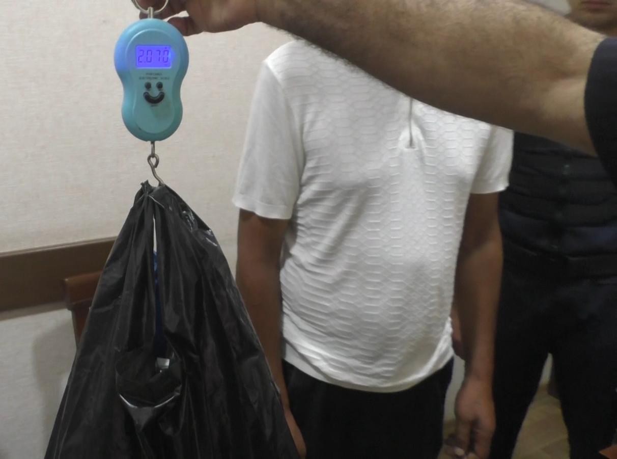 Şəmkir sakinindən 2 kq narkotik götürüldü - FOTOLAR