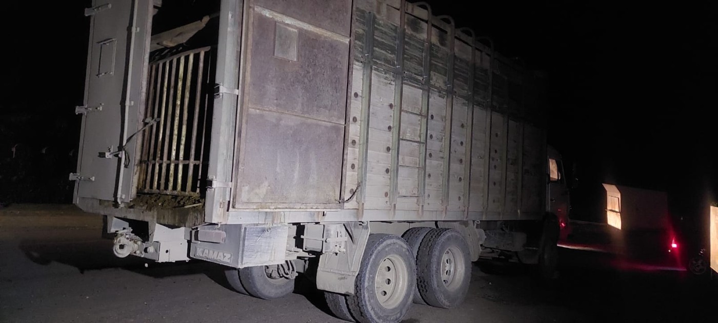 Göygöldə “KamAz”la VAZ toqquşdu: Ölən var - (FOTO) YENİLƏNİB