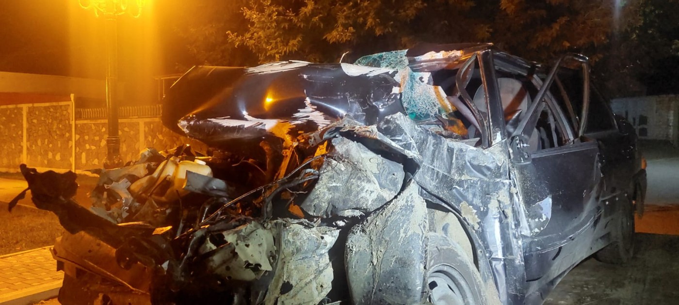 Göygöldə “KamAz”la VAZ toqquşdu: Ölən var - (FOTO) YENİLƏNİB