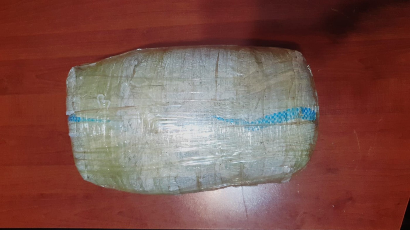 2 kq narkotiklə tutuldu - FOTO