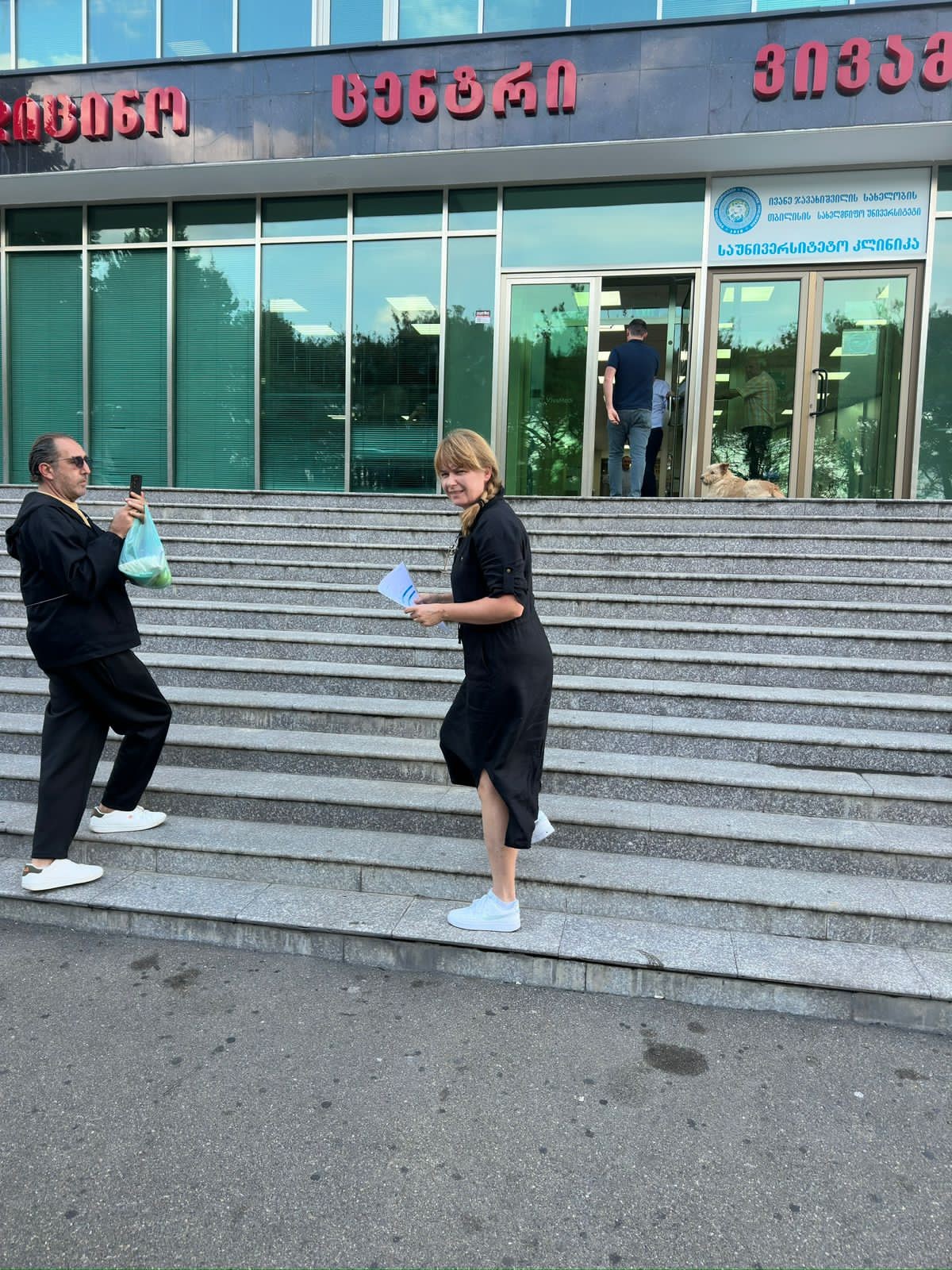 Keçmiş xanımı iki il sonra Saakaşvilini ziyarət etdi - FOTOLAR