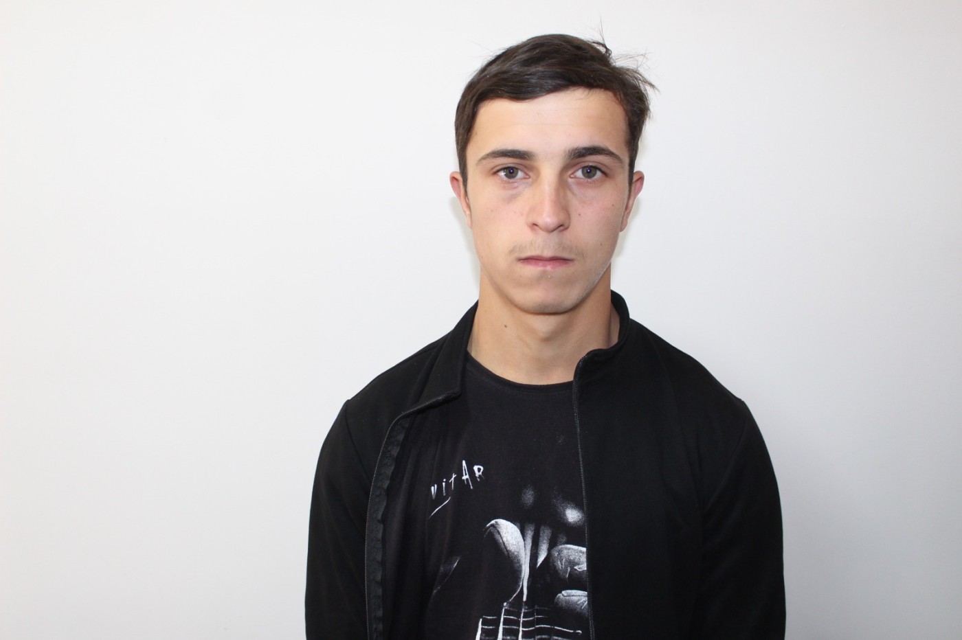 Qaxda avtomobillərdən oğurluq edənlər saxlanıldı - FOTOLAR