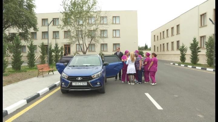 Salyanda küçəyə atılan uşaq Bakıya körpələr evinə göndərildi - FOTOLAR