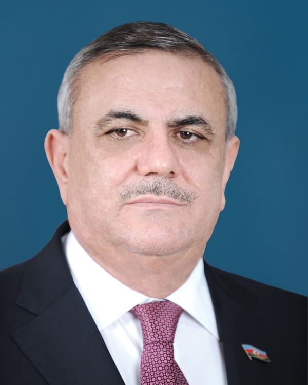 Xəyalları gerçək edən LİDER!