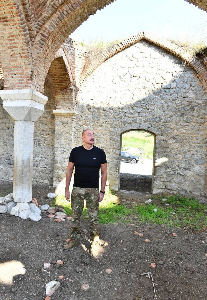 Prezident Şuşanın Malıbəyli kəndində -YENİLƏNİB (FOTOLAR)