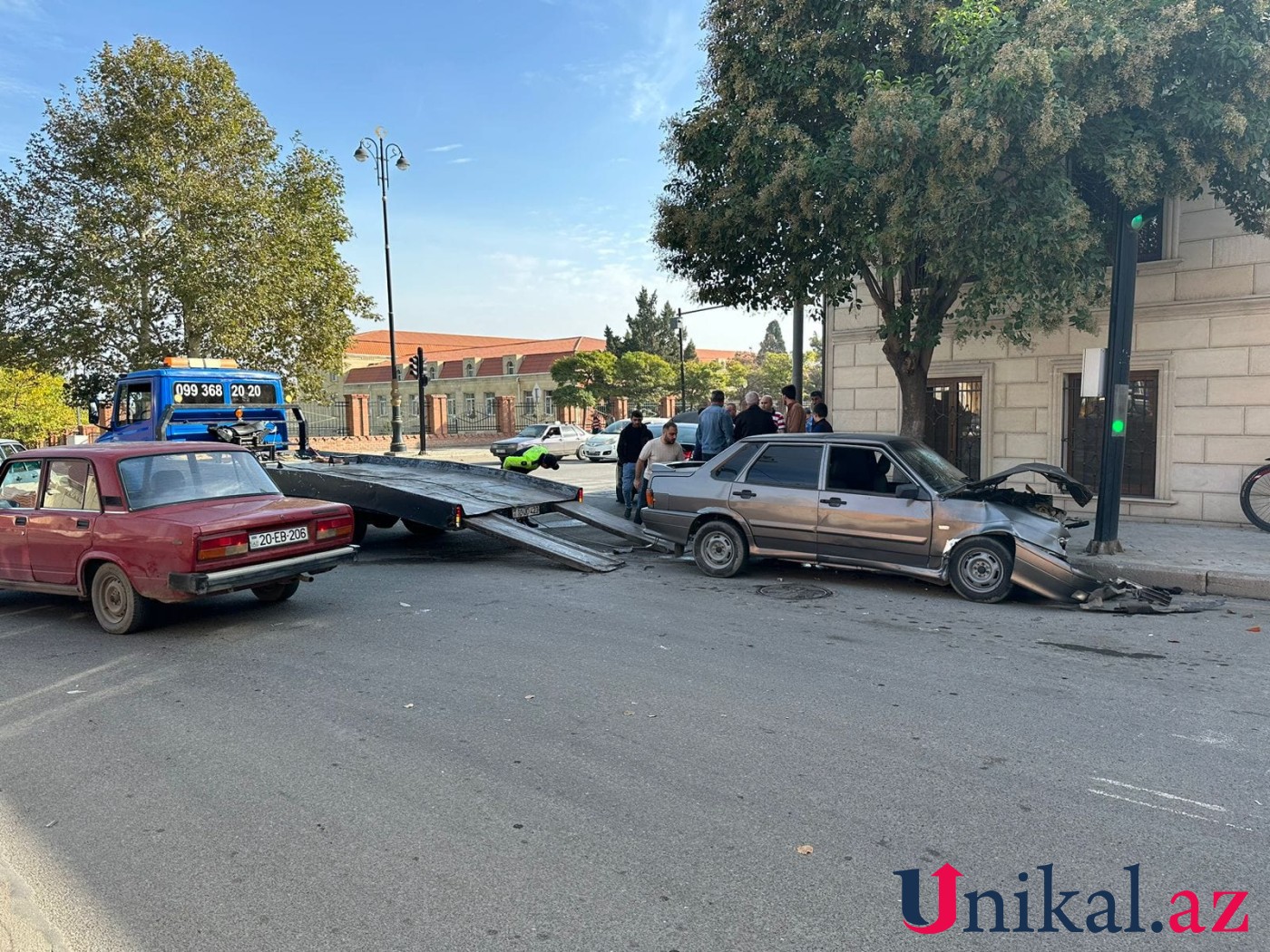 Gəncədə "Chevrolet" "VAZ"la toqquşdu - FOTO