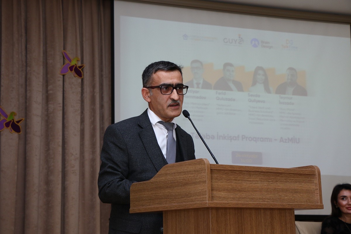 “Tələbə İnkişaf Proqramı – AzMİU” adlı forum keçirildi - FOTOLAR