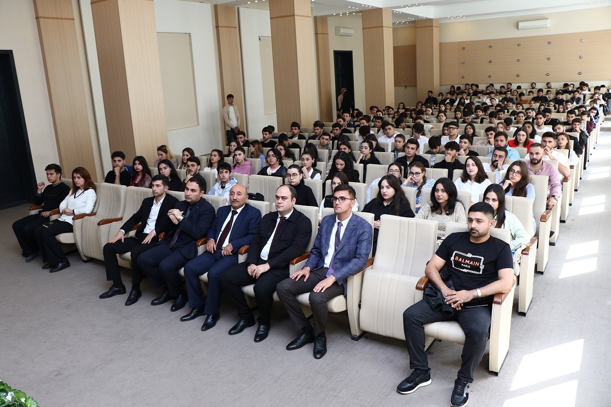 “Tələbə İnkişaf Proqramı – AzMİU” adlı forum keçirildi - FOTOLAR