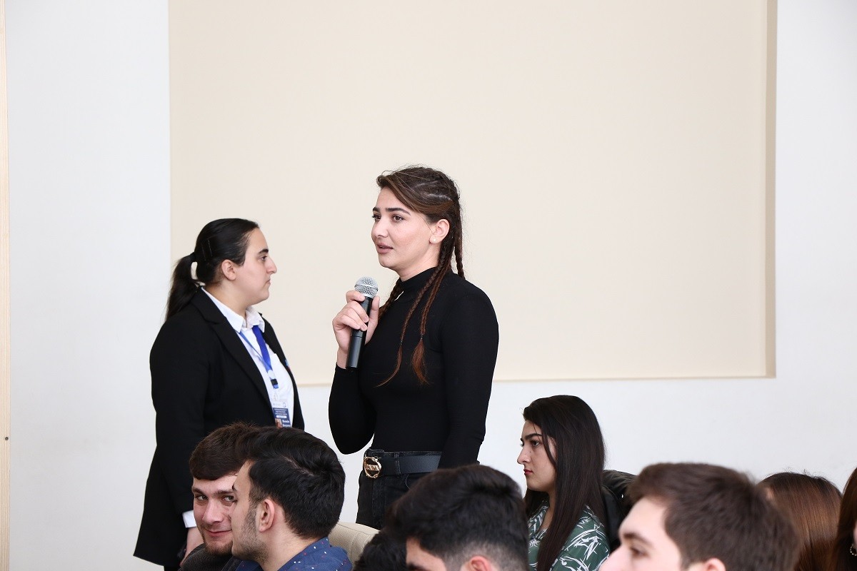 “Tələbə İnkişaf Proqramı – AzMİU” adlı forum keçirildi - FOTOLAR