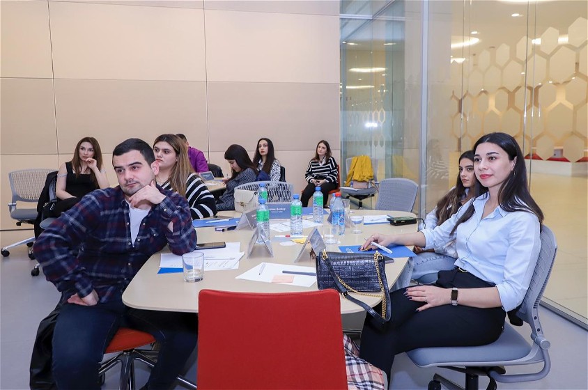 MEDİA jurnalistlər üçün təlim keçirdi - FOTOLAR