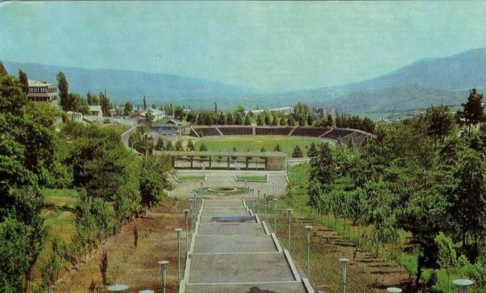 Xankəndi stadionunda bərpa işləri aparılır - FOTO