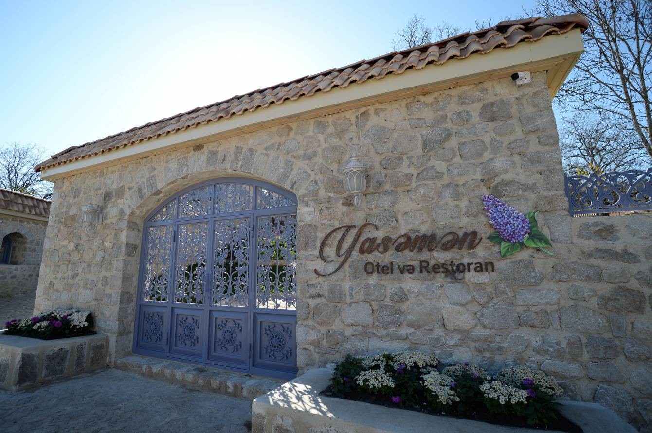 Prezident və birinci xanım Şuşada “Yasəmən” hotelinin açılışında (FOTOLAR)