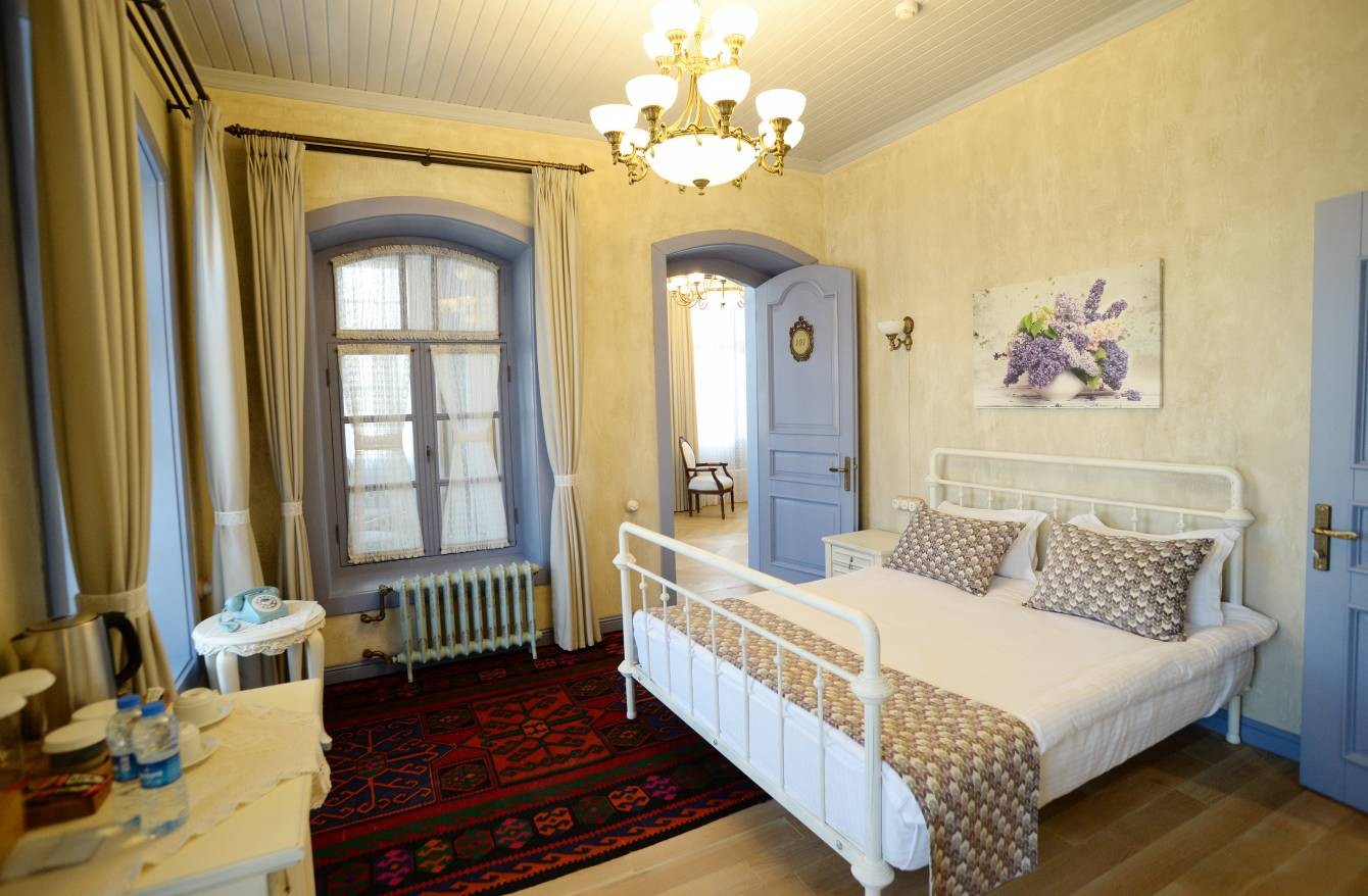 Prezident və birinci xanım Şuşada “Yasəmən” hotelinin açılışında (FOTOLAR)