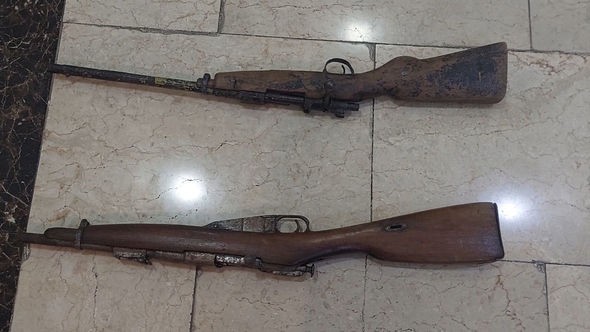 Qazaxda vətəndaşlar qanunsuz silahları polisə könüllü təhvil verdilər - FOTO