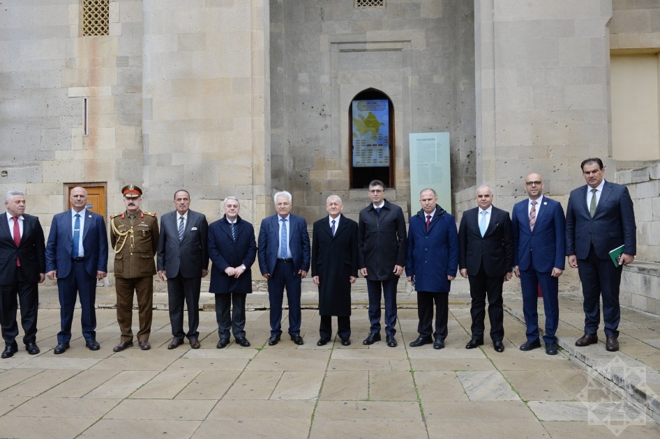 İraq Prezidenti İçərişəhərdə - FOTOLAR
