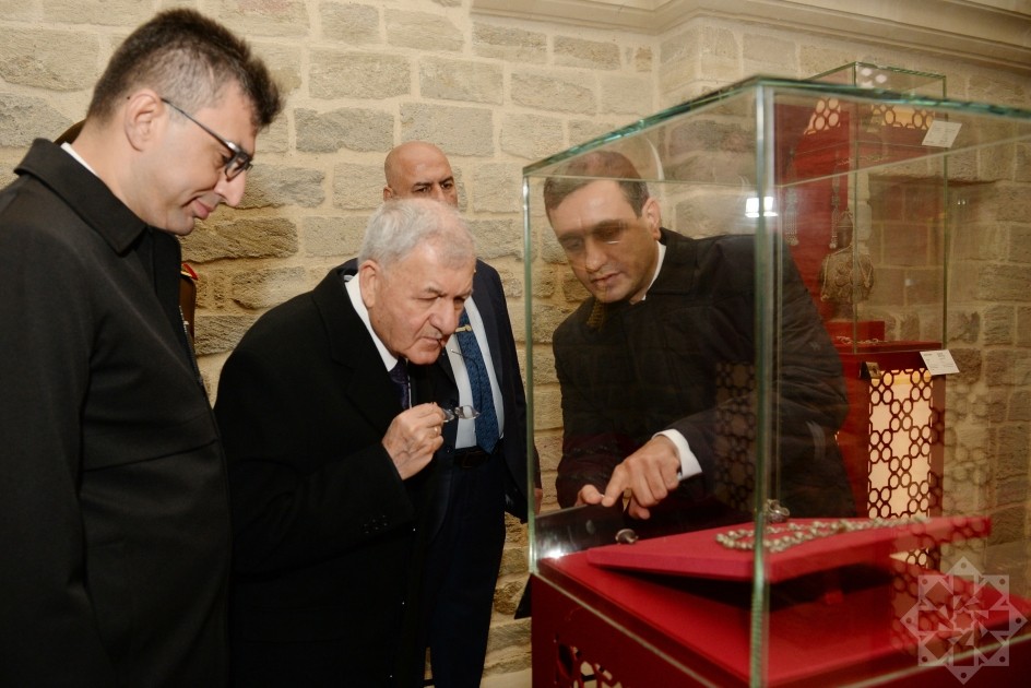 İraq Prezidenti İçərişəhərdə - FOTOLAR