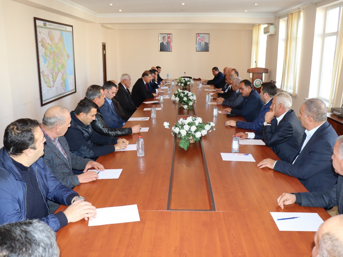 İcra başçısı sahibkarların problemlərini həll etdi - FOTOLAR