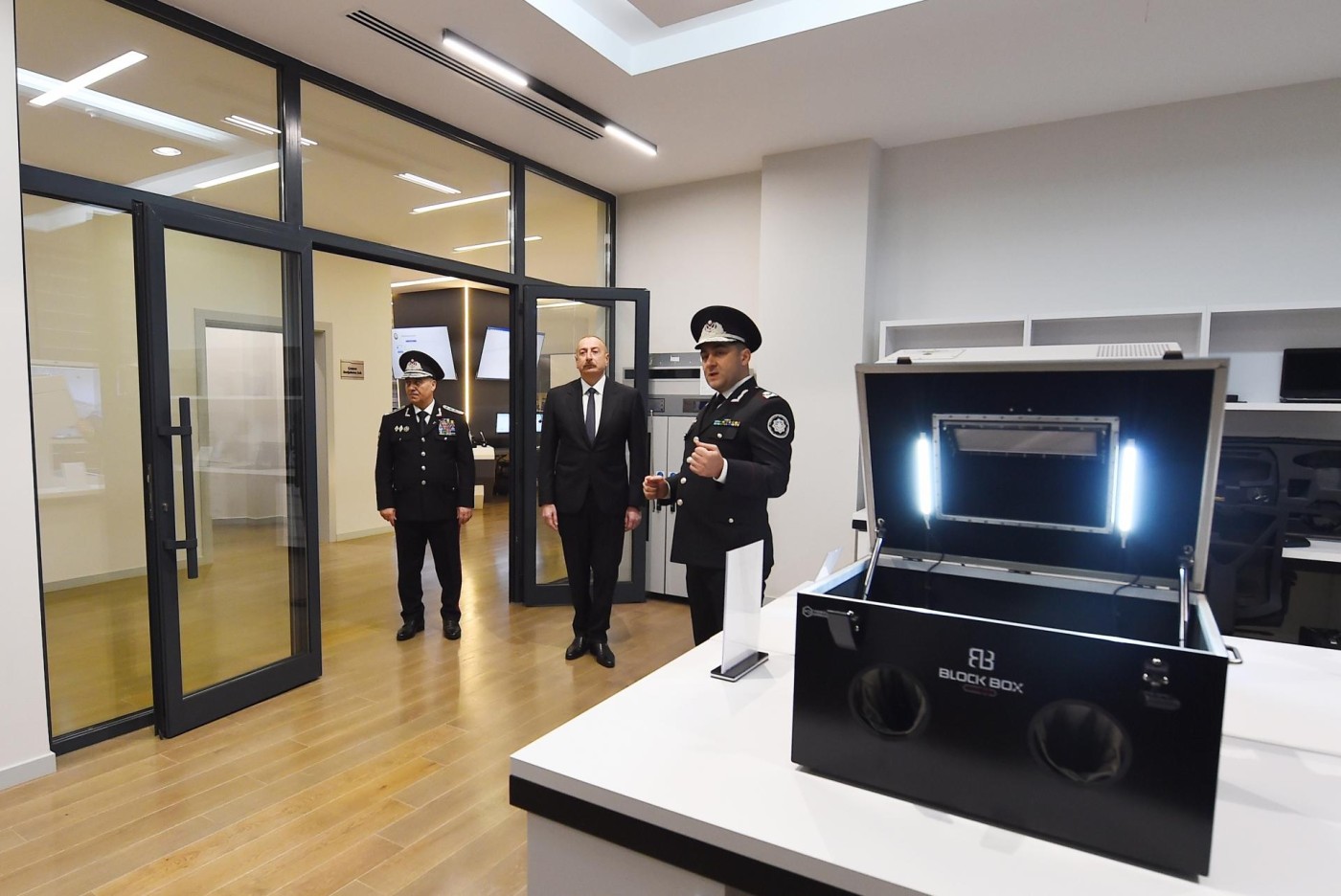 Əli Nağıyev İlham Əliyevə raport verdi - FOTOLAR