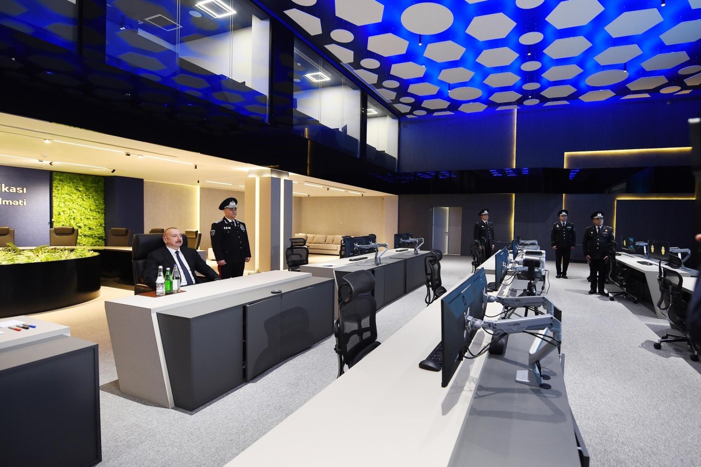 Əli Nağıyev İlham Əliyevə raport verdi - FOTOLAR