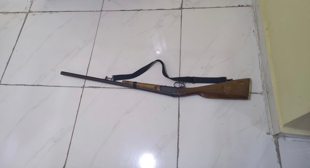 Daha iki rayon sakinindən odlu silah götürüldü