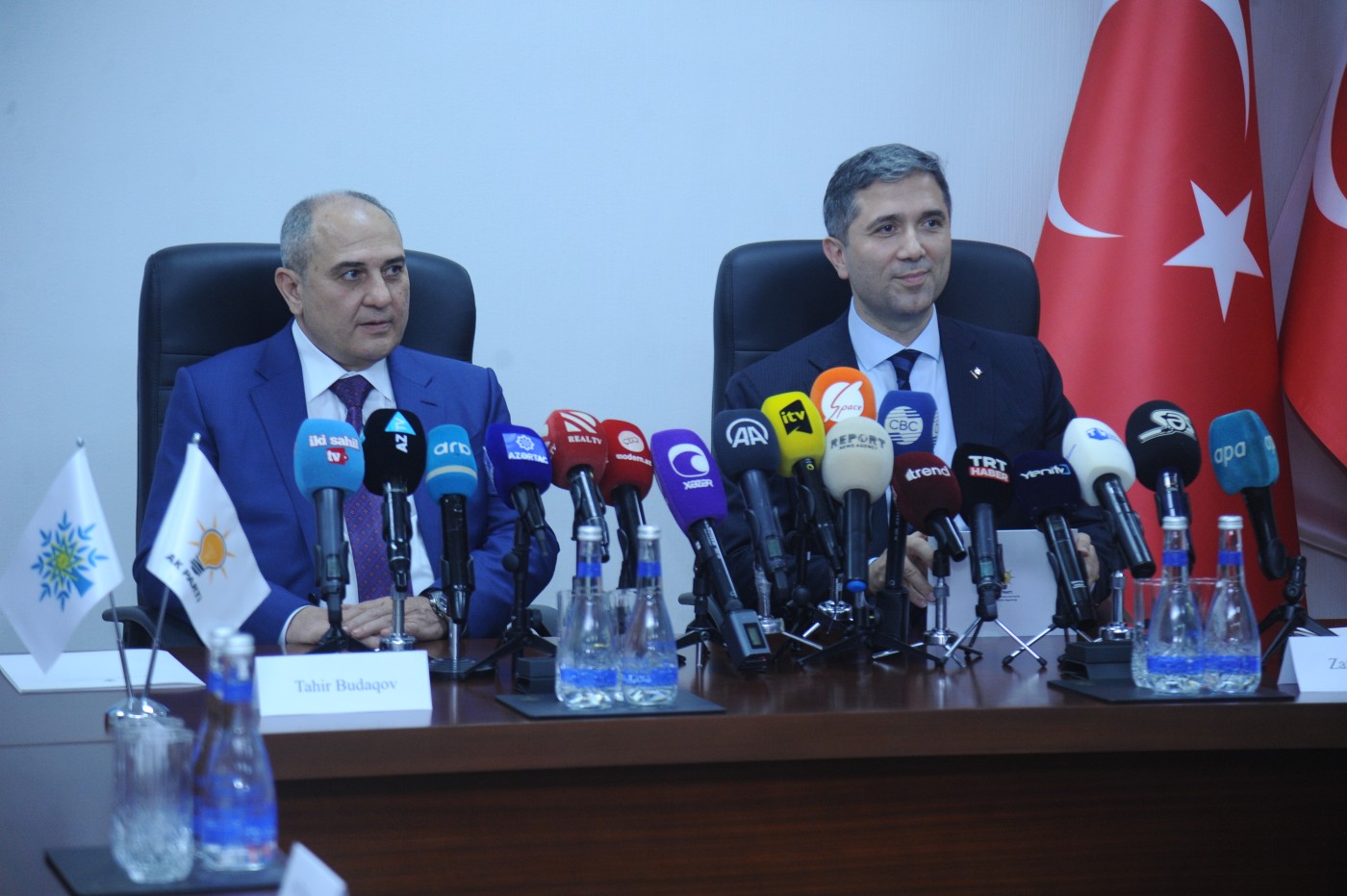 YAP Mərkəzi Aparatında birgə mətbuat konfransı keçirildi - VİDEO