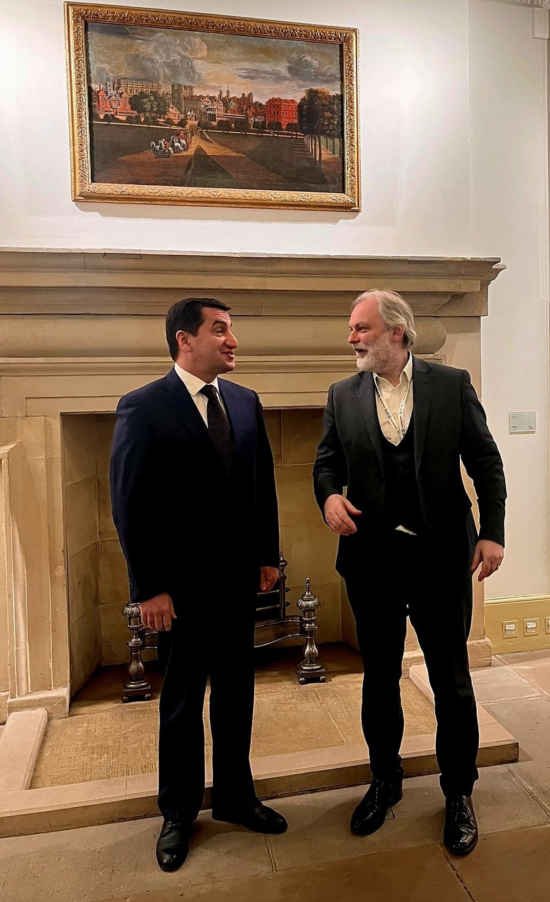 Hikmət Hacıyev Britaniya Baş nazirinin müşaviri ilə GÖRÜŞDÜ