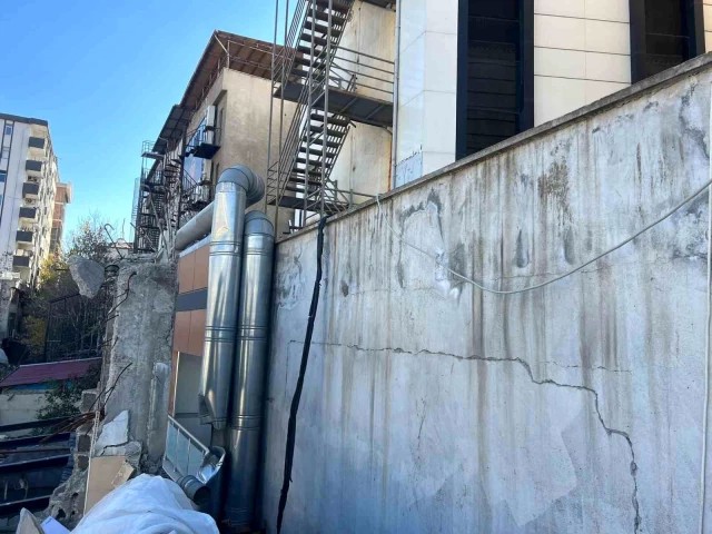 "Əziz oğru qardaşlar..." - Mağaza sahibindən maraqlı addım (FOTO)