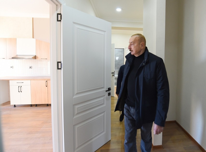 Prezident Şuşada yaşayış kompleksindəki tikinti işləri ilə tanış oldu - FOTOLAR