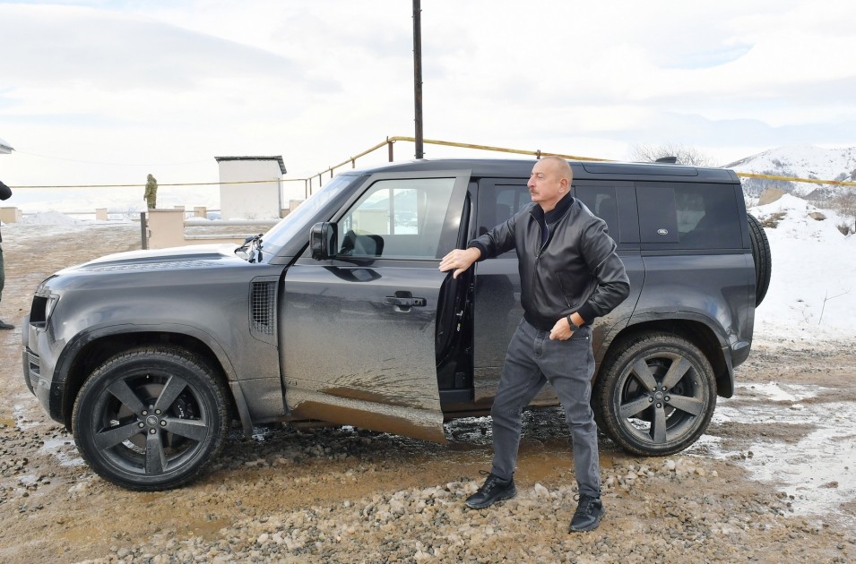 Prezident Turşsu qəsəbəsində və bulağında - FOTOLAR (YENİLƏNİB)