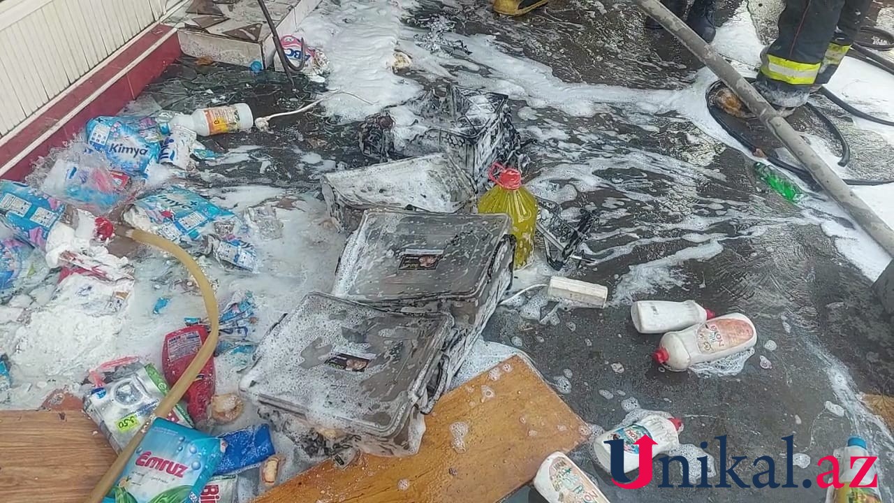 Gəncədə mağaza yandı - FOTOLAR