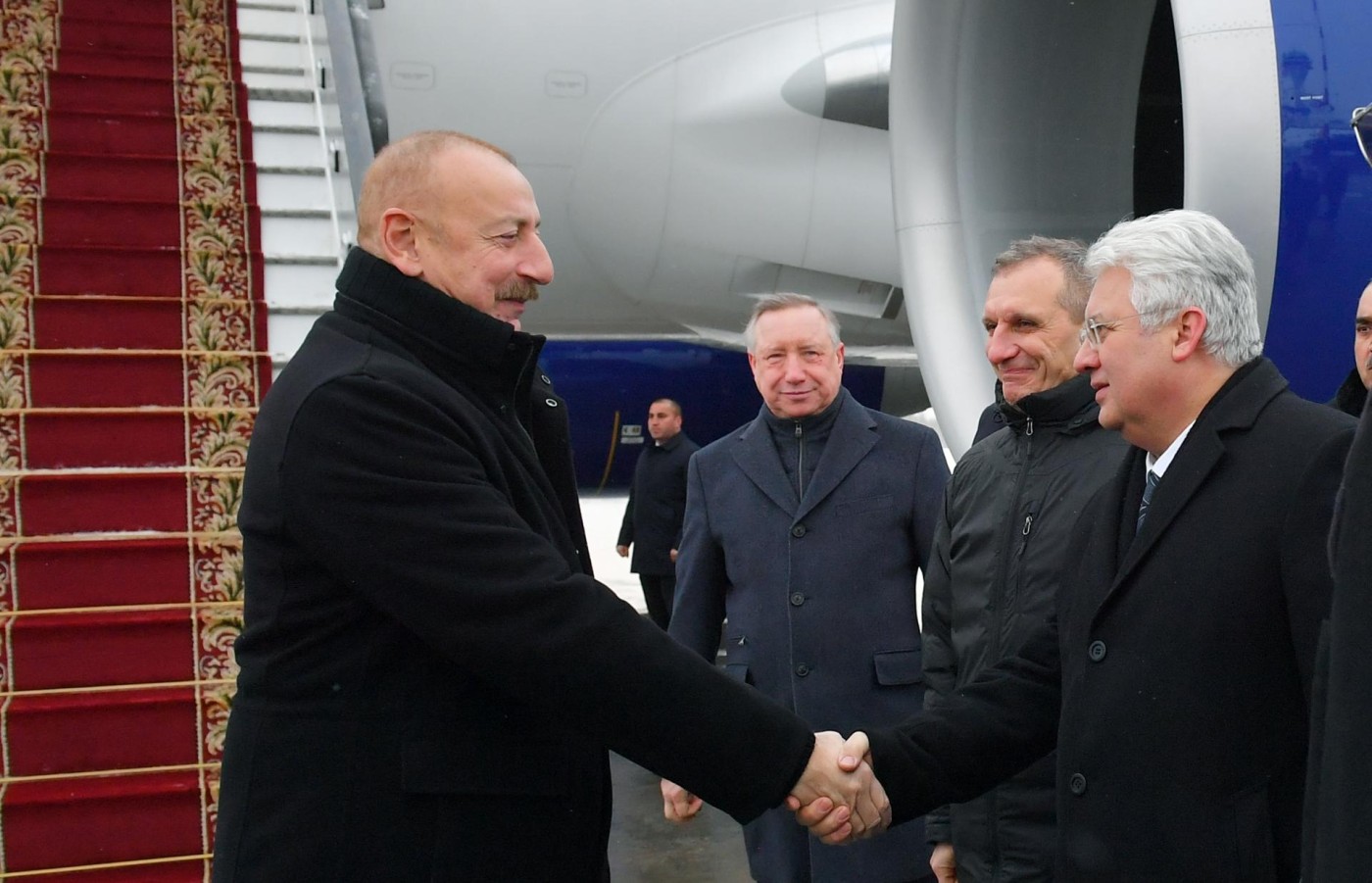 İlham Əliyev Sankt-Peterburqa işgüzar səfərə getdi - FOTOLAR