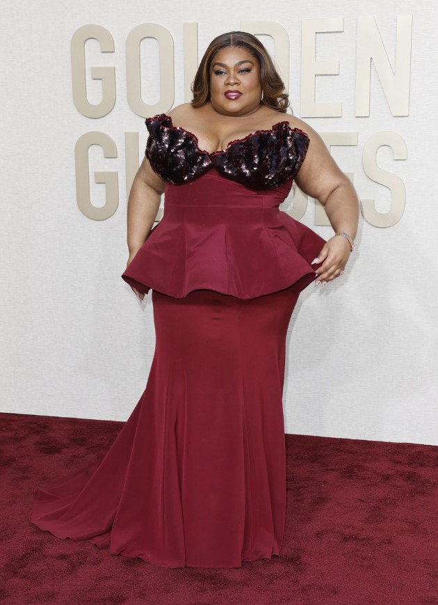 Məşhurlar qırmızı xalıda göz qamaşdırdılar - FOTOLAR