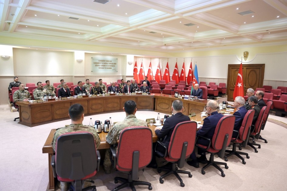 Yaşar Gülər Vətən müharibəsi iştirakçıları ilə görüşdü - FOTOLAR