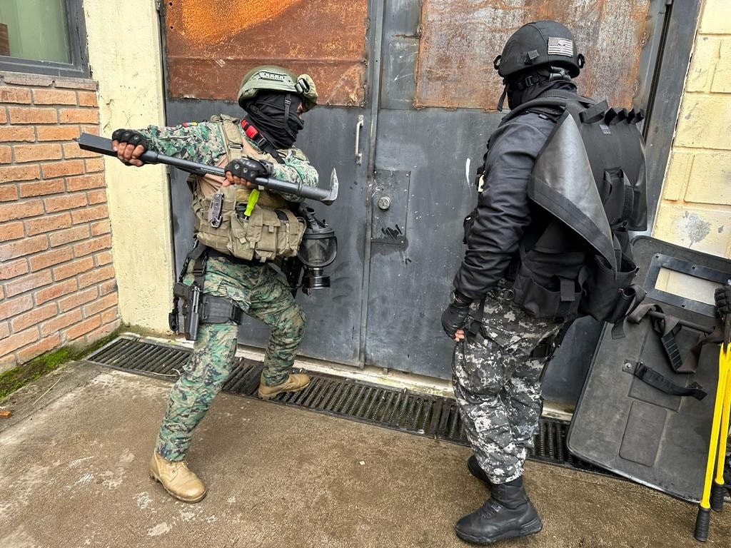 Ekvadorda girov götürülən onlarla mühafizəçi xilas edilib