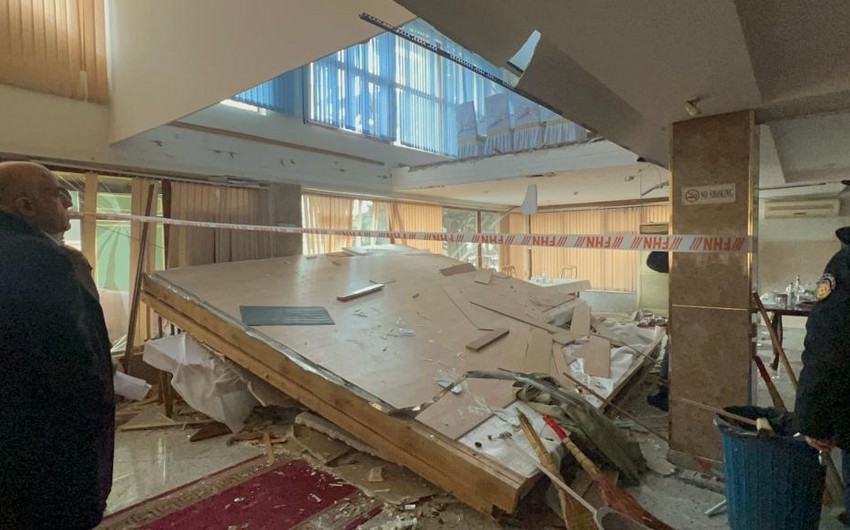 Bakıda mərasim evinin tavanı çökdü - 3 bacı yaralandı (FOTOLAR+YENİLƏNİB)