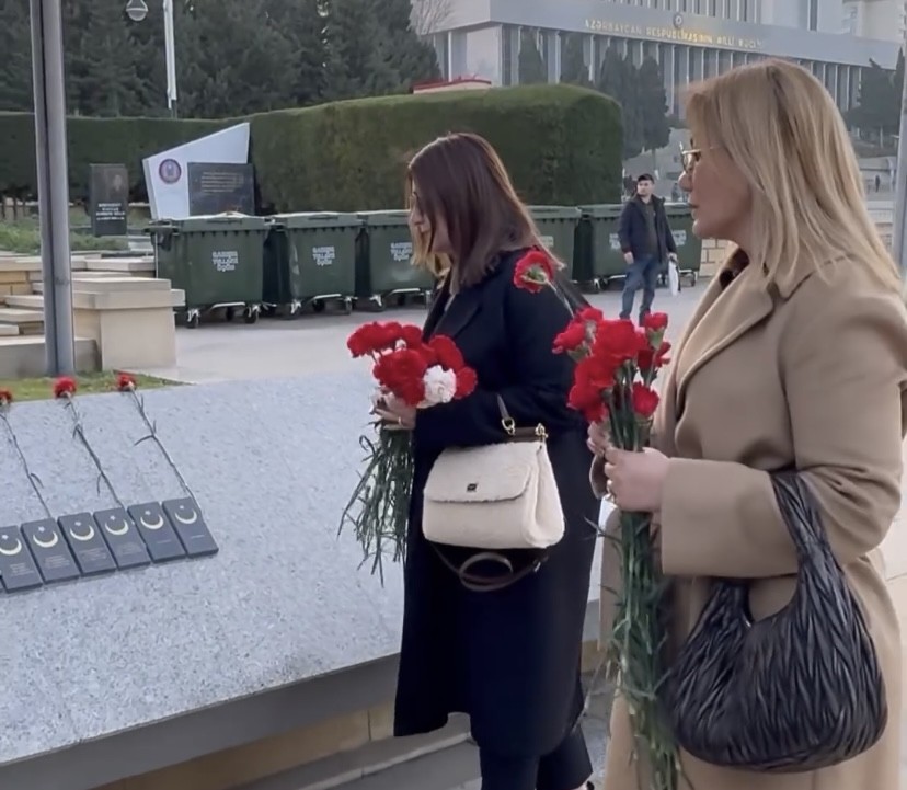 Sibel Can şəhidlərimizi yad etdi - FOTO/VİDEO