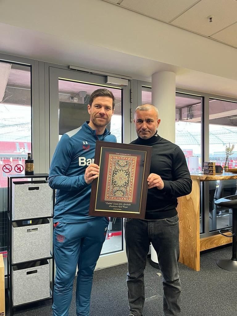 Qurban Qurbanov Xabi Alonso ilə görüşdü - FOTO