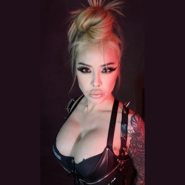 45 yaşlı model evində ölü tapıldı - FOTOLAR