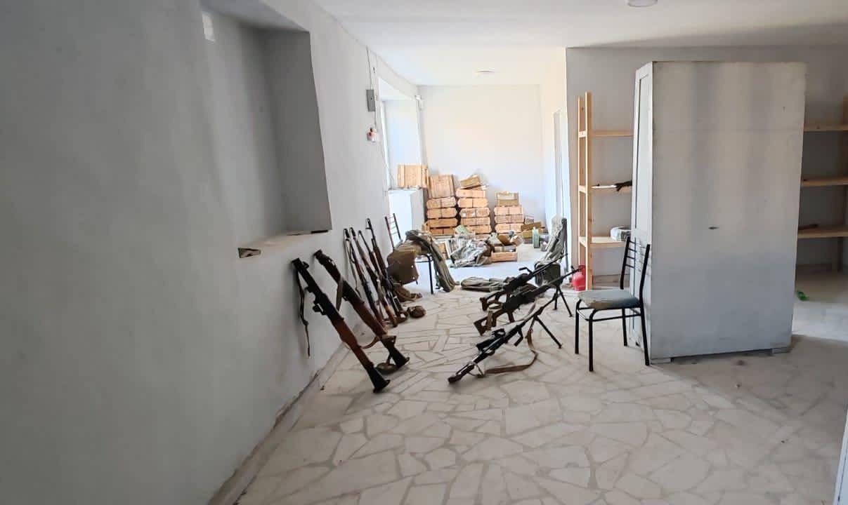 Xocalıda musiqi məktəbində silah-sursat aşkarlandı - FOTOLAR