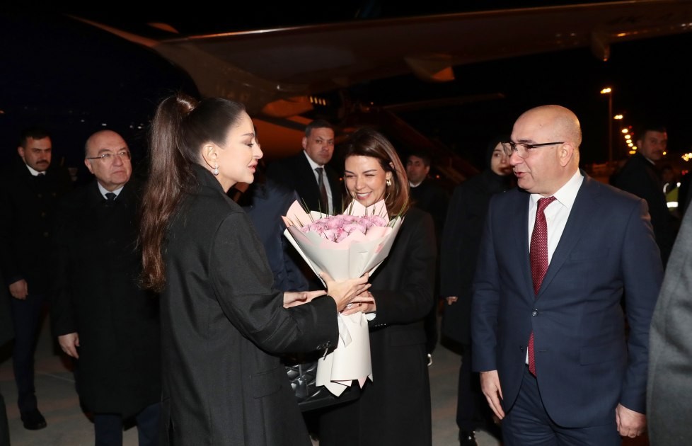 İlham Əliyev və Mehriban Əliyeva Türkiyəyə getdilər - FOTOLAR