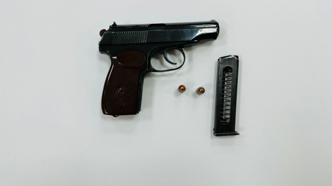 Şəkidə avtomat və tapança satmaq istəyən şəxs saxlanıldı - FOTOLAR