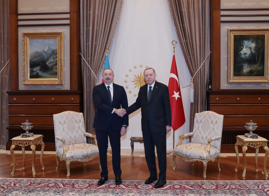 İlham Əliyevlə Ərdoğanın təkbətək görüşü oldu - YENİLƏNİB (FOTO)