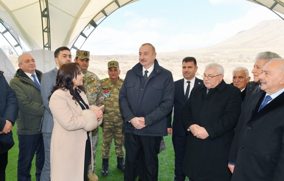 İlham Əliyev Xocalıda Soyqırımı Memorialının təməlini qoydu - YENİLƏNİB (VİDEO)