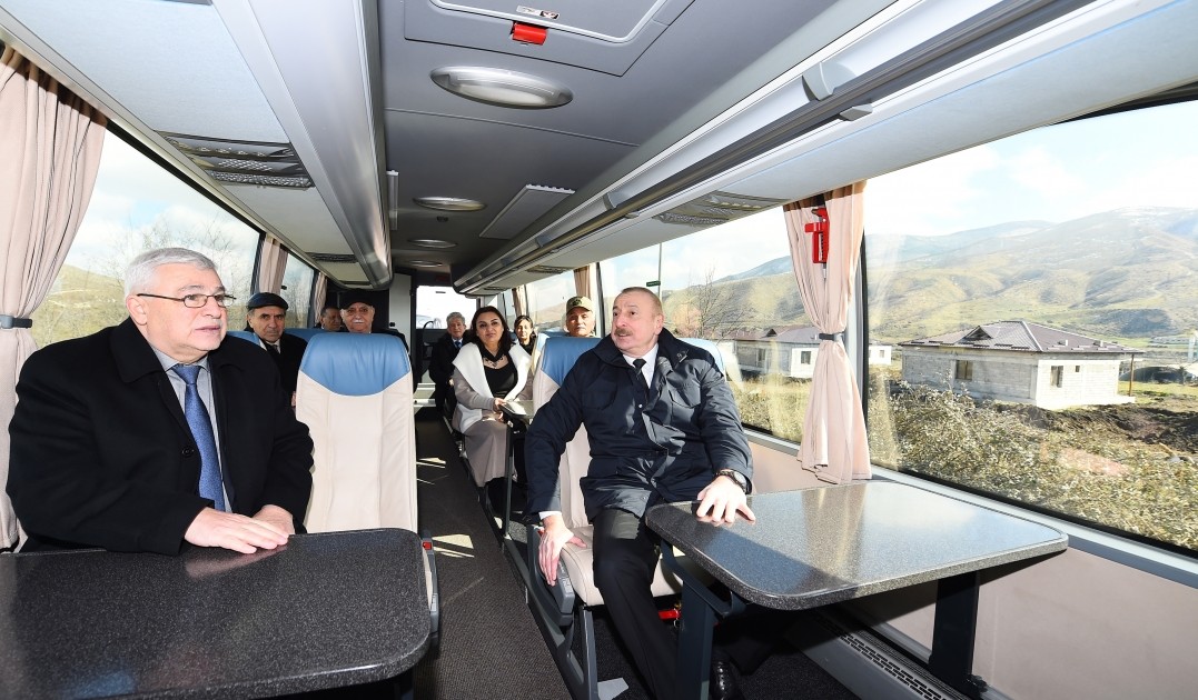 İlham Əliyev Xocalıda Soyqırımı Memorialının təməlini qoydu - YENİLƏNİB (VİDEO)