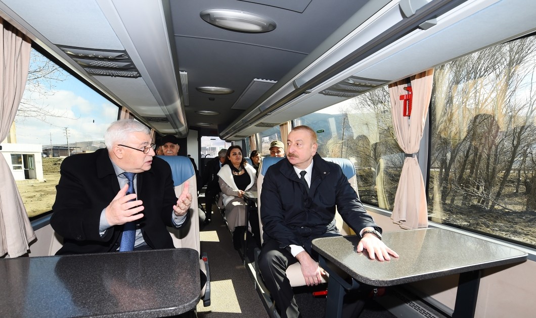 İlham Əliyev Xocalıda Soyqırımı Memorialının təməlini qoydu - YENİLƏNİB (VİDEO)