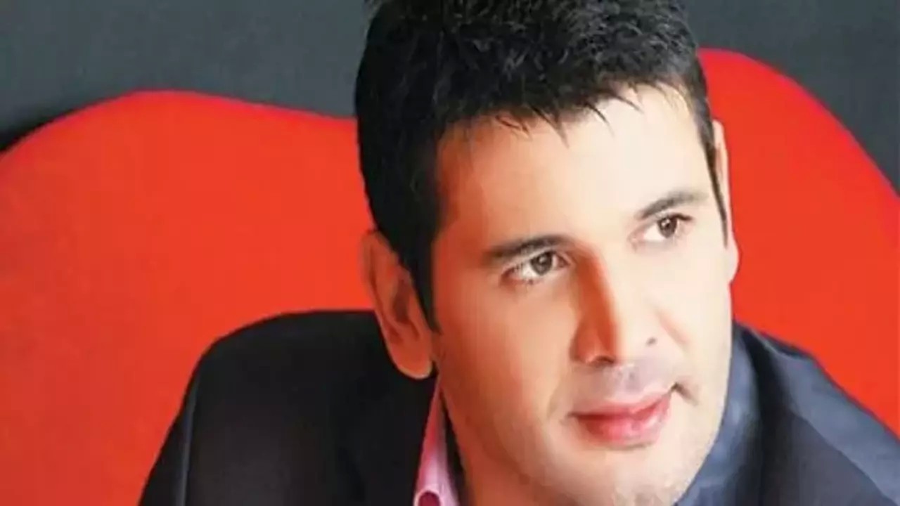 Tanınmış yazıçının oğlu vəfat etdi - FOTO