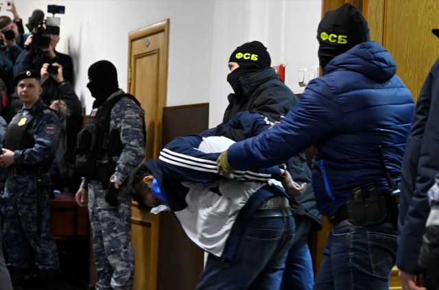 Moskvanı qana bulayan terrorçularla bağlı ilk qərar verildi (FOTOLAR)