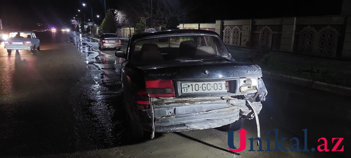 Gəncədə qəza törədən sürücü hadisə yerindən qaçdı - FOTO